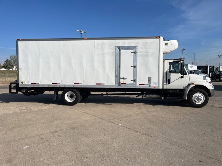 international-durastar-4300-image-4