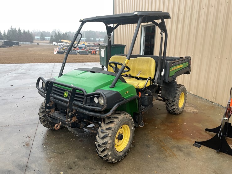 john-deere-gator-image-1