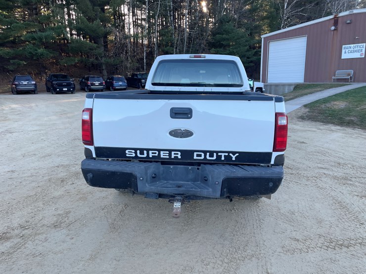 ford-f250-xl-image-5