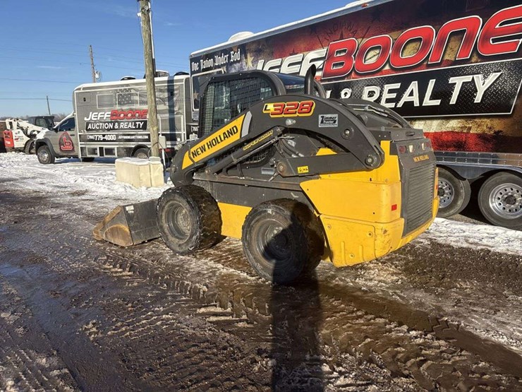 new-holland-l328-image-3