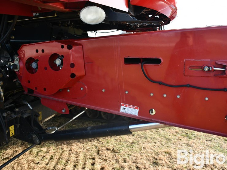 case-ih-8120-image-19