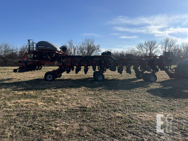 2013-case-ih-1265-image-7