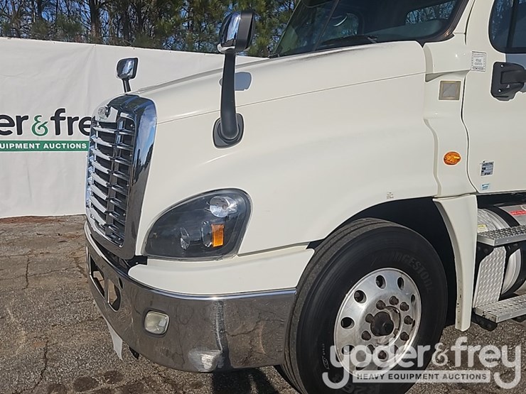 2018-freightliner-cascadia-image-20