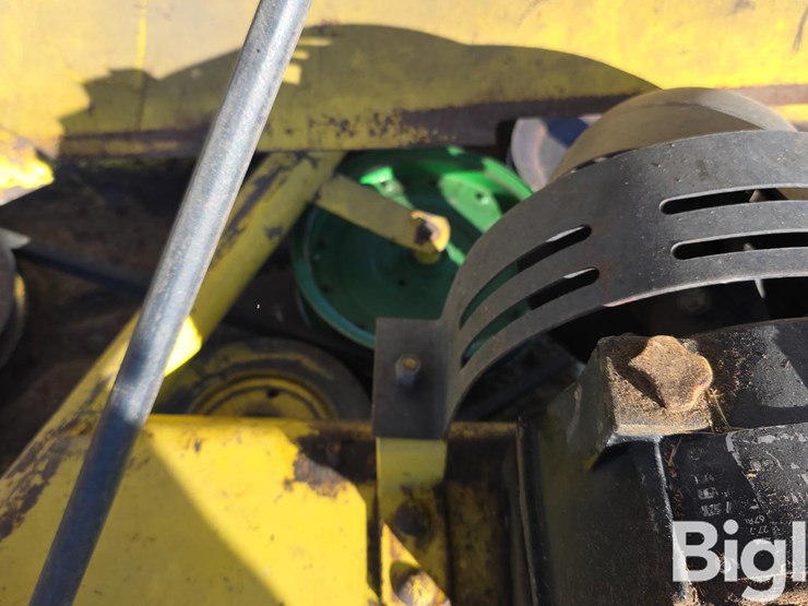 john-deere-272-image-14