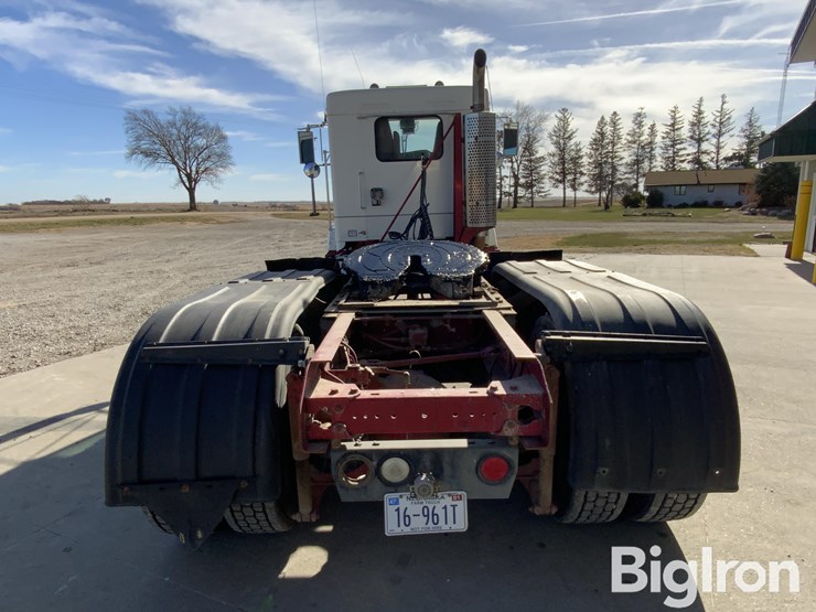 2005-kenworth-t800b-image-6