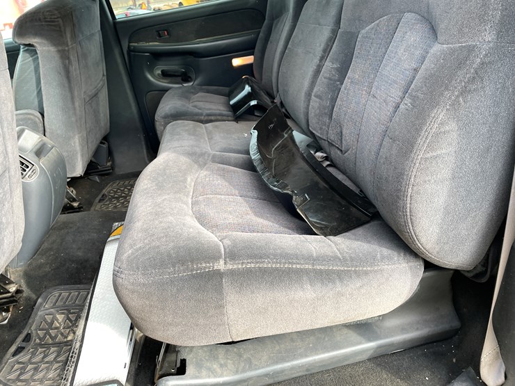 chevrolet-silverado-1500hd-image-64