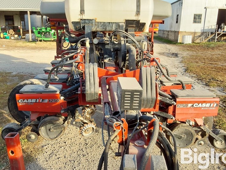 case-ih-1250-image-9