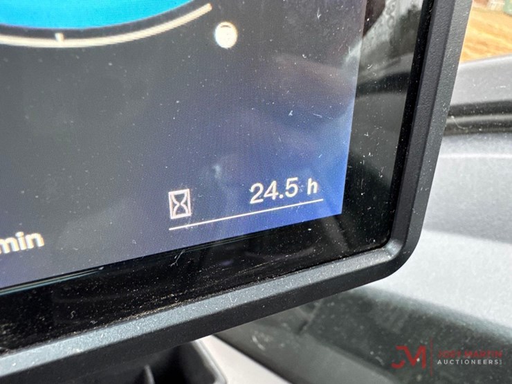 kubotakxo40-5-mini-excavator-image-25