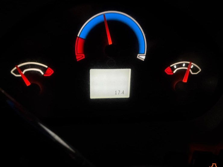 caterpillar-cb4.0-image-11