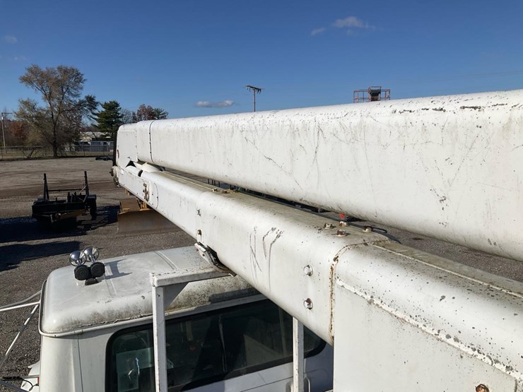 2001-international-4900-image-78