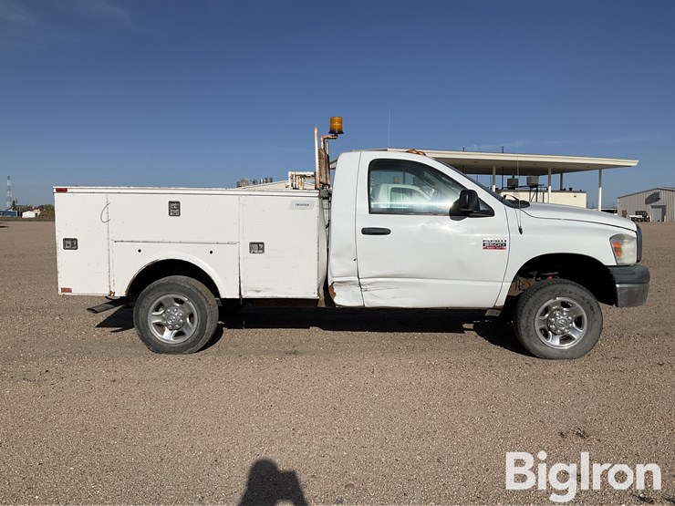 2009-dodge-2500-image-4