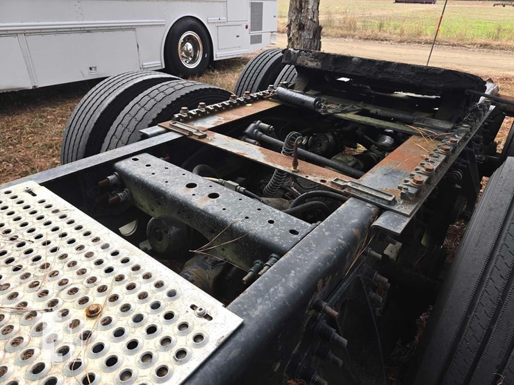 2013-international-prostar-image-13