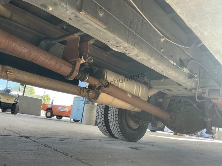 2012-ford-f550-image-22