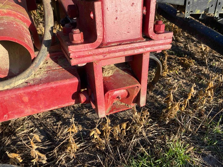 case-ih-4300-image-39