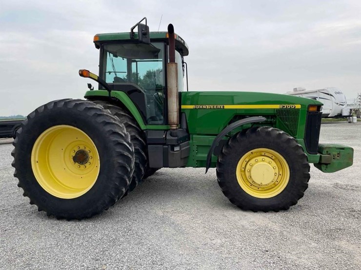 john-deere-8300-image-26