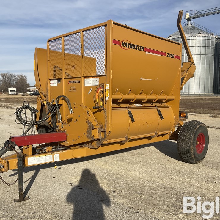 HAYBUSTER 2650