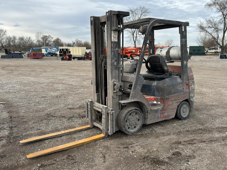 toyota-7fgcu25-image-1