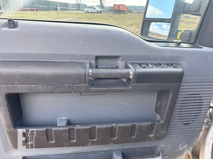 2012-ford-f350-xl-image-26