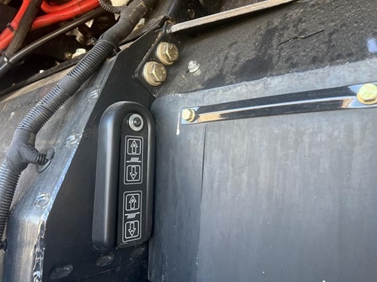 case-ih-8250-image-10