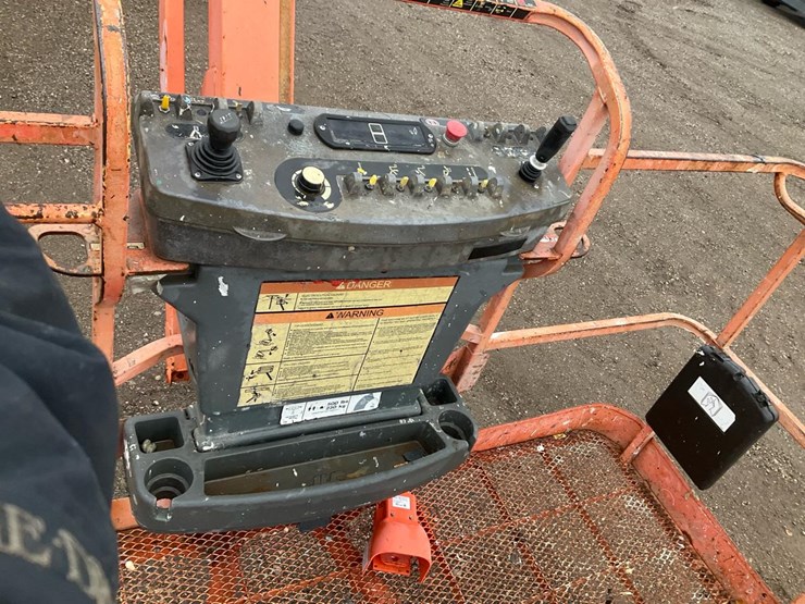 jlg-800aj-image-12