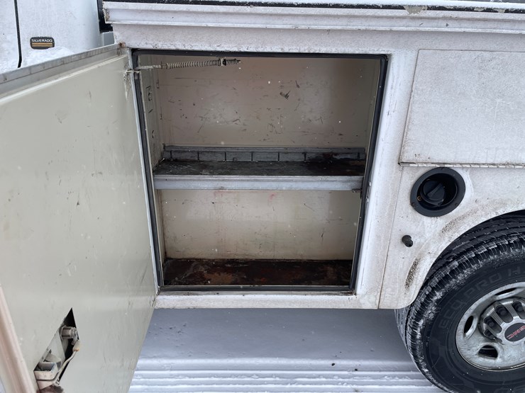 #1163-•-2003-chevrolet-service-truck-(has-mn-title)-image-15