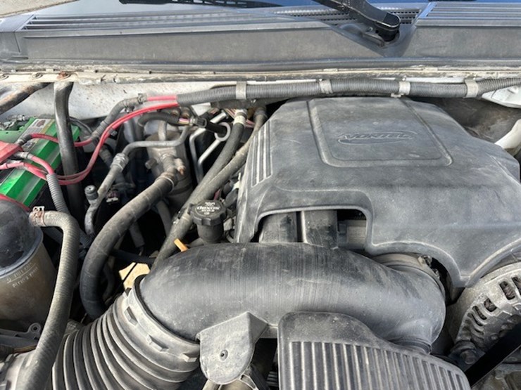 chevrolet-tahoe-image-50