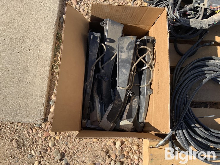 john-deere-16-image-18