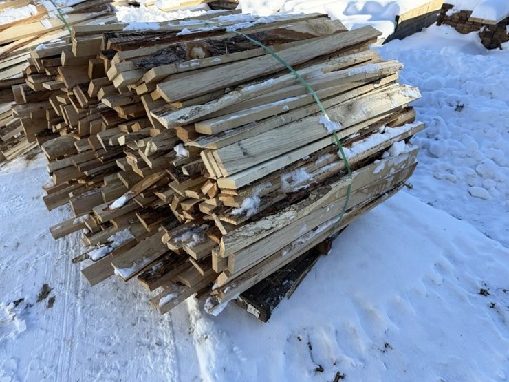pallet-of-lumber-image-4
