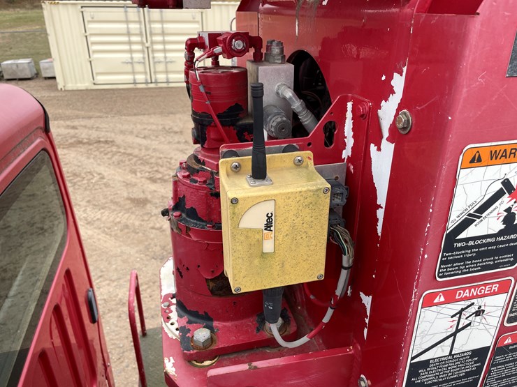 #1119-•-2009-freightliner-digger-derrick-(has-mn-title)-image-14