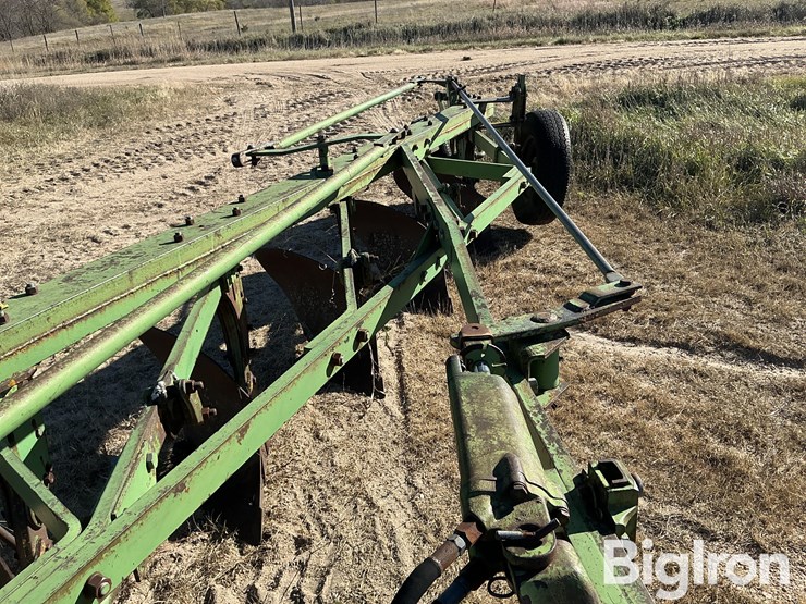 john-deere-6-image-13