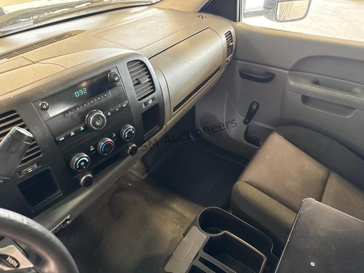 chevrolet-silverado-3500hd-image-23