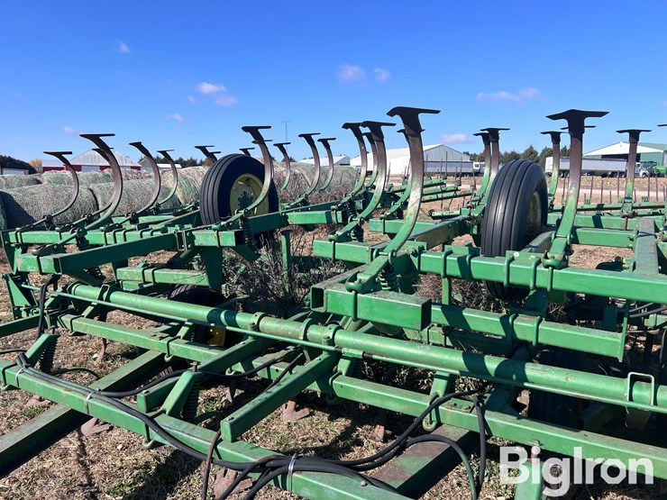 john-deere-1010-image-17