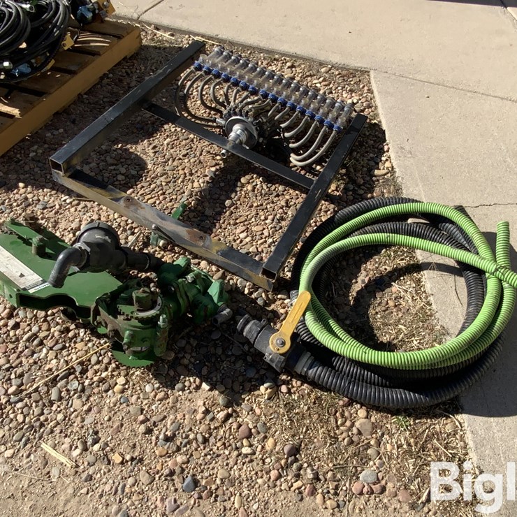 John Blue 16 Row Fertilizer Pump And Distributor
