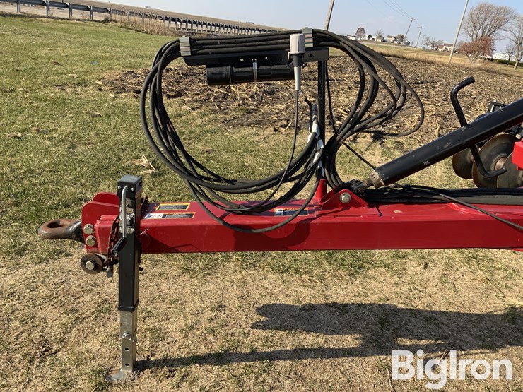 2009-case-ih-690-image-9