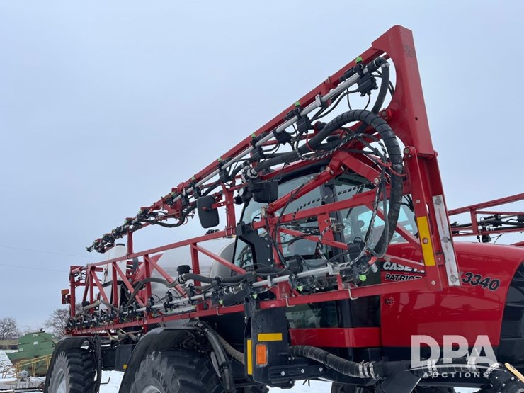 case-ih-patriot-3340-image-22