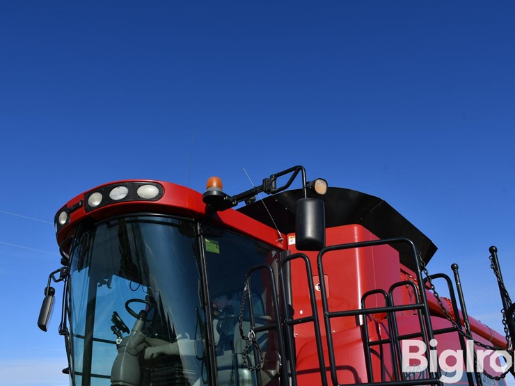 case-ih-8120-image-9