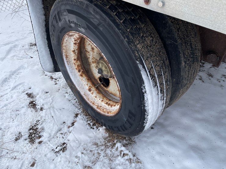 fruehauf-van-image-10