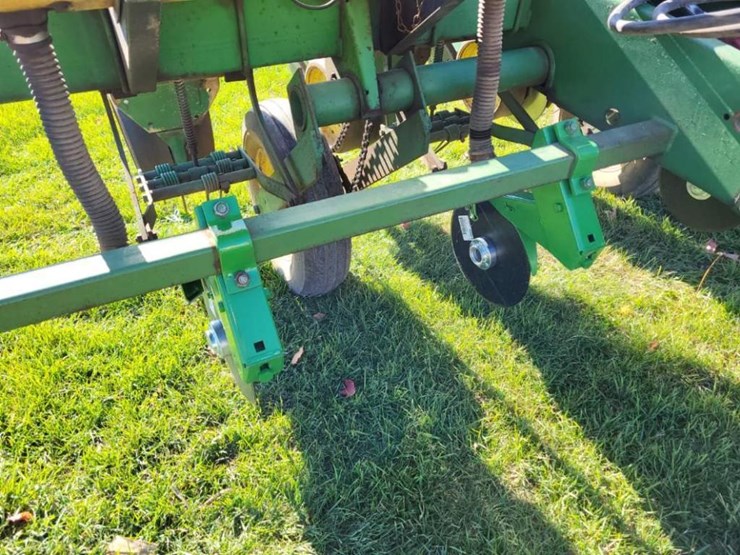 john-deere-7000-image-24