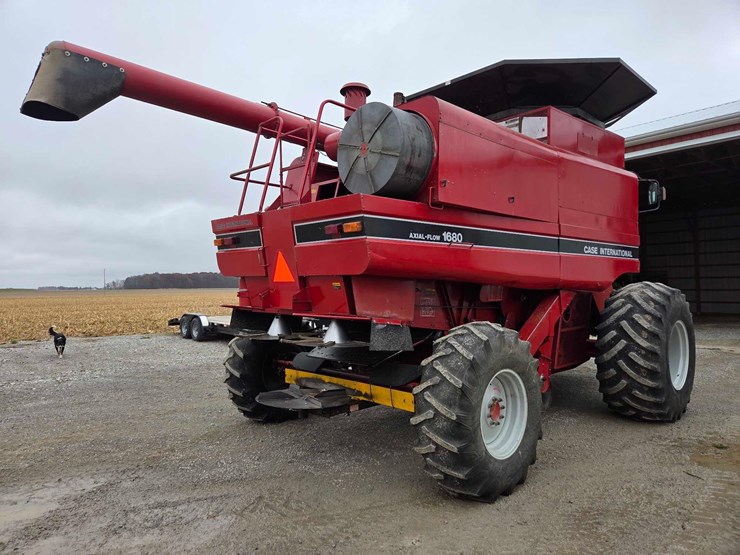 case-ih-1680-image-35