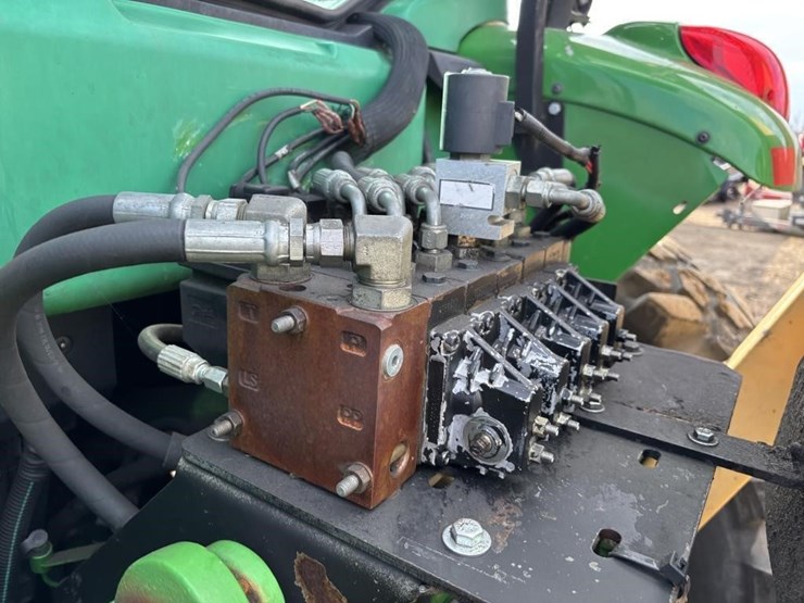 john-deere-7220-image-20