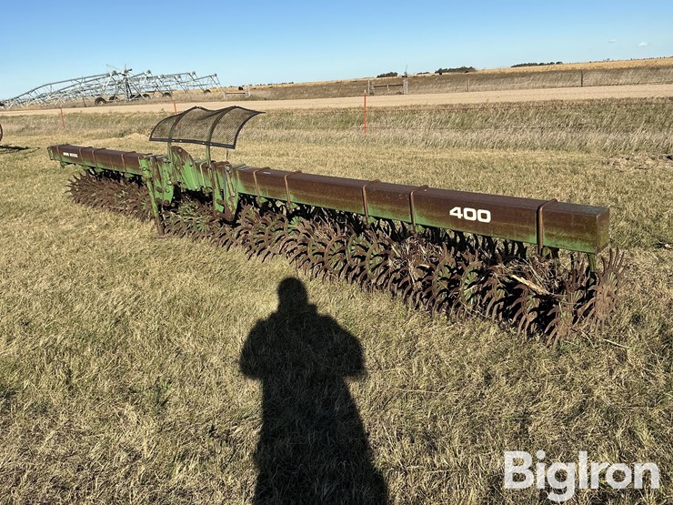 john-deere-400-image-3