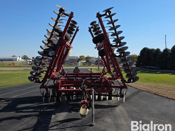 case-ih-3950-image-2