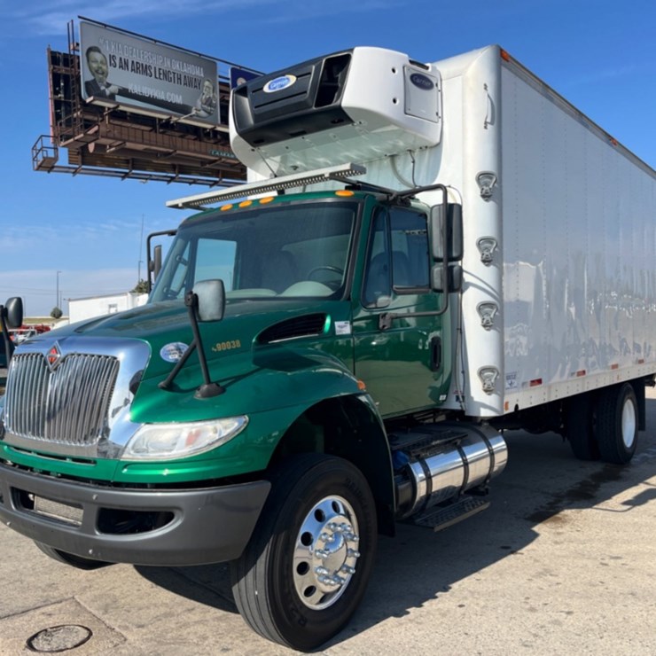 2019 INTERNATIONAL DURASTAR 4300