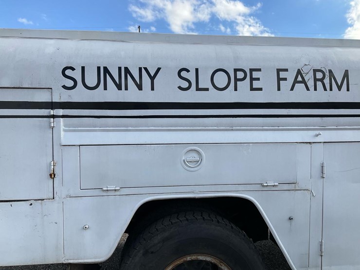 international-1854s-image-49