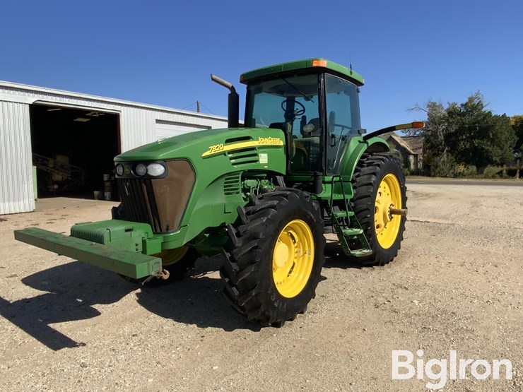 john-deere-7820-image-1