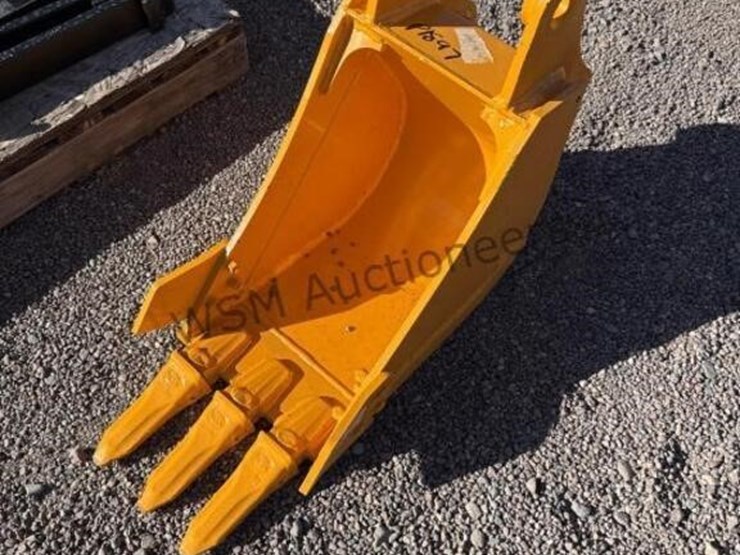 caterpillar-305-image-5