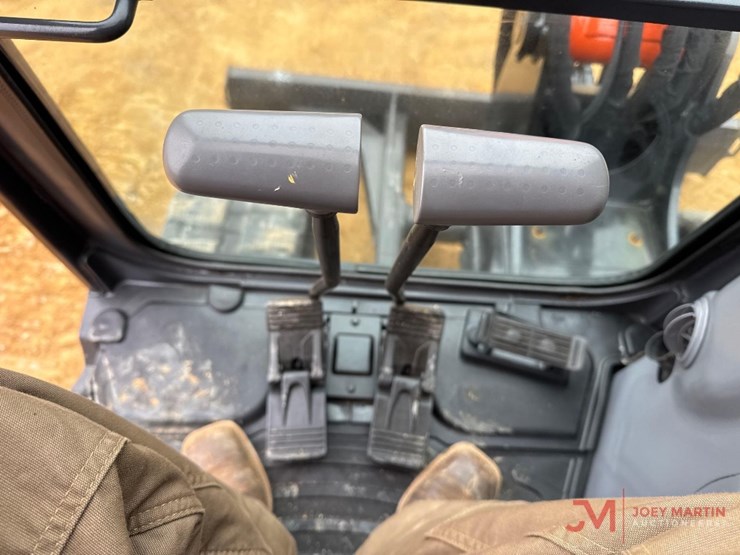 hitachi-zx55u-5a-image-24