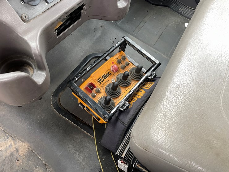 #1119-•-2009-freightliner-digger-derrick-(has-mn-title)-image-73