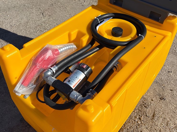 #3517-•-fuel-delivery-tank-with-pump-image-2