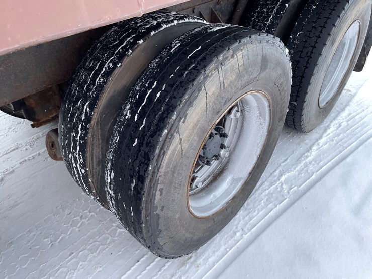 #1166-•-1987-autocar-dump-truck-(has-mn-title)-image-11